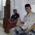 warga Kadubungbulan seusai shalat tarawih