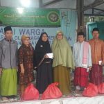 perwakilan keluargaa besar Mega lestari saat berbuka puasa bersama anak yatim