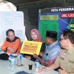 Ketua Komisi 8 bersama Bupati Pandeglang di Posko pengungsian Labuan korabn Tsunami selat sunda