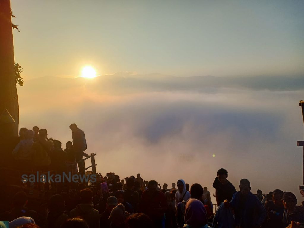   Negeri  di Atas  Awan  Citorek Kidul Destinasi Wisata yang 