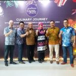 Crew ‘Laksa Nyonya’ masakan khas Nusantara