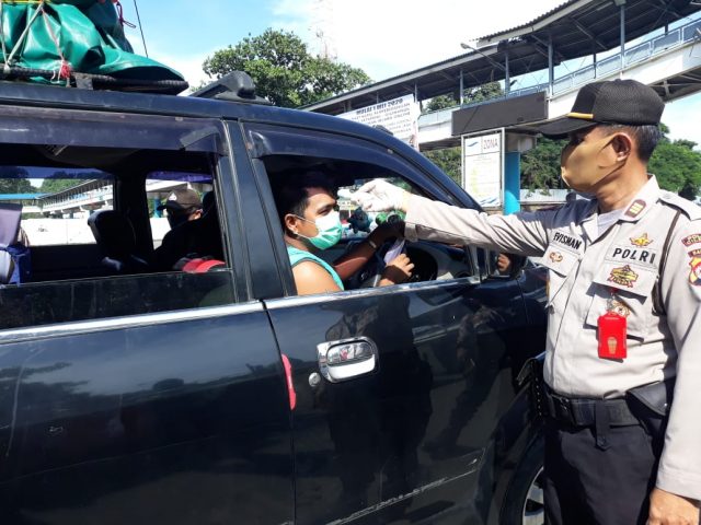 Cek poin penerapan PSBB di pelabuhan Merak
