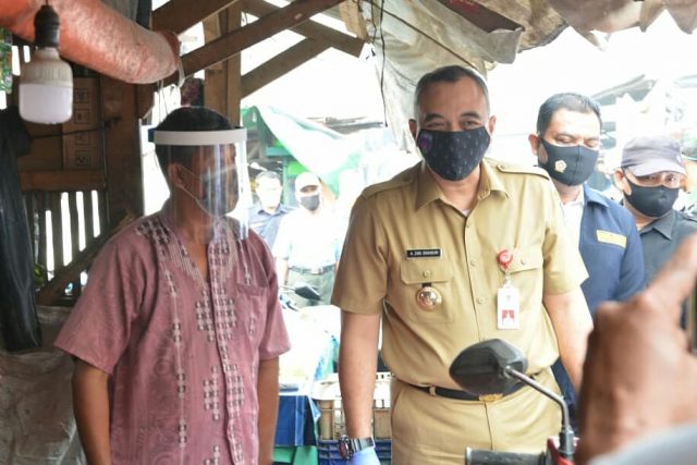 Zaki Edukasi Masyarakat di Pasar Curug hadapi New Normal