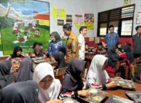 Melihat Anak Lahap Makan, PIC MBG Puncak Manik: Lelah Langsung Hilang Tak Tersisa