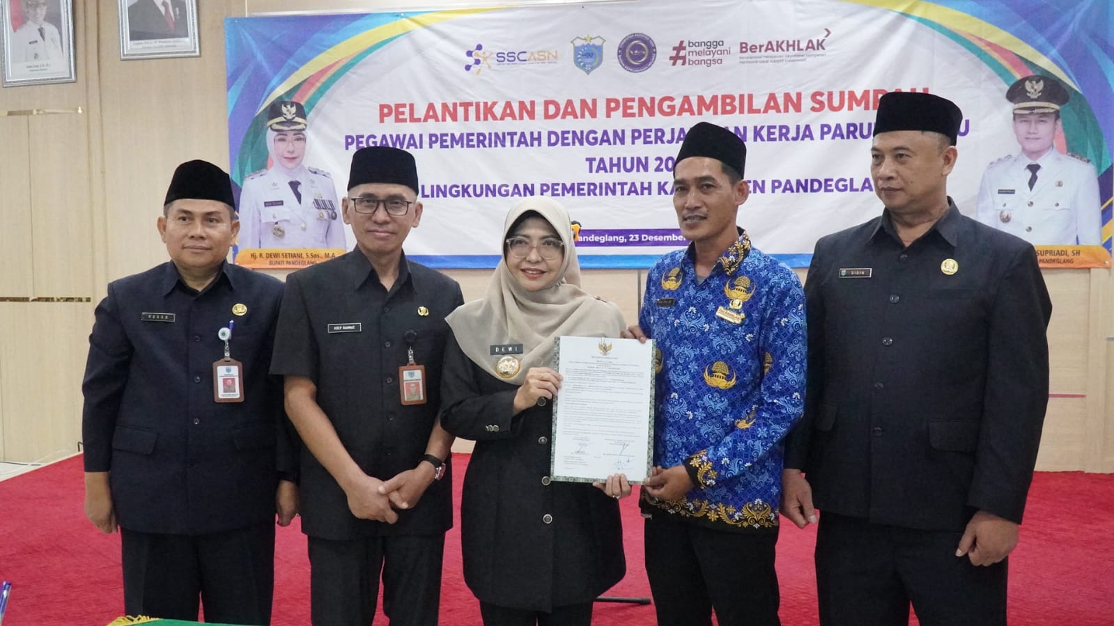 Bupati Pandeglang Dewi Setiani Lantik 5.691 Pegawai Honorer Jadi PPPK Paruh Waktu