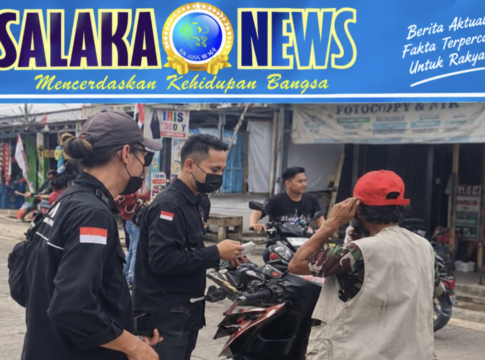 Cegah Dampak Erupsi Anak Krakatau, FKPM Mandalawangi Bagikan 2.000 Masker Gratis