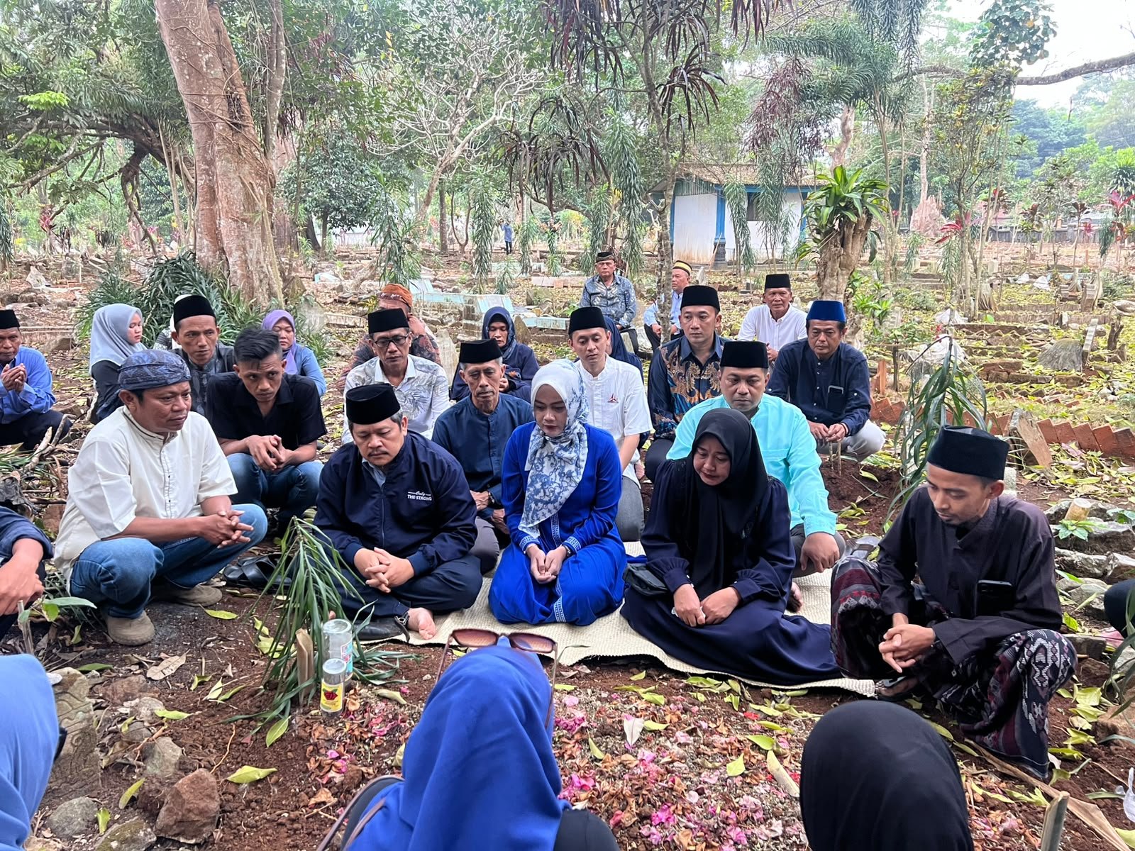 Ziarah dan Tahlilan Hari Kelima, Demokrat Pandeglang Kenang Pengabdian Agus Bustomi